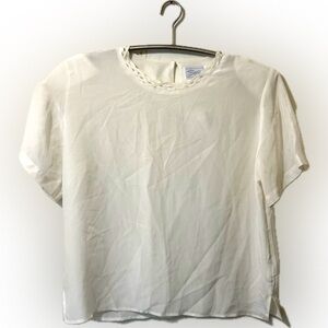 NWT Zacks Women’s short sleeve silk blouse. Cream colour. Size XL